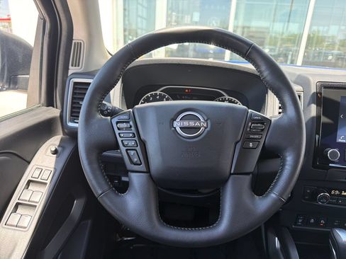 Used 2023 Nissan Frontier SV w/ Technology Package AWD/4WD image 15