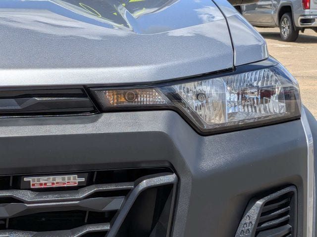Used 2024 Chevrolet Colorado Trail Boss w/ Advanced Trailering Package AWD/4WD image 10