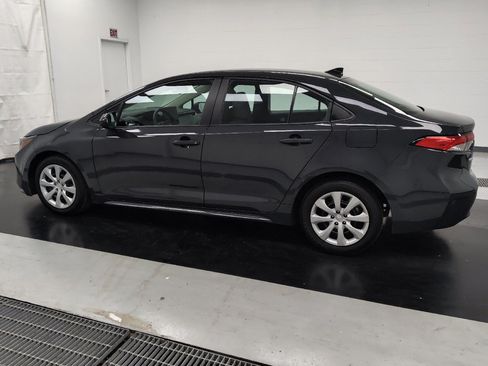 Used 2023 Toyota Corolla LE FWD image 3