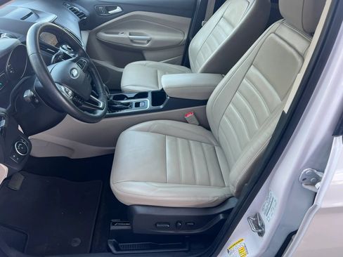 Used 2018 Ford Escape Titanium AWD/4WD image 10