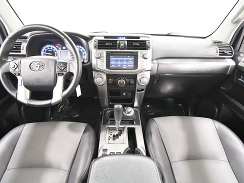 Used 2018 Toyota 4Runner SR5 Premium AWD/4WD image 3