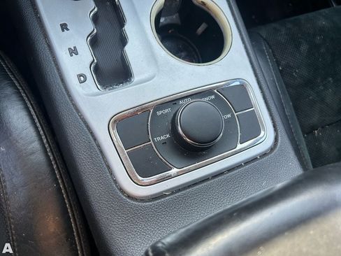Used 2013 Jeep Grand Cherokee SRT8 AWD/4WD image 9