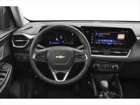 Used 2026 Chevrolet TrailBlazer LT AWD/4WD image 13