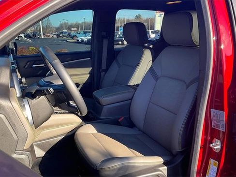 Used 2024 Chevrolet Colorado ZR2 w/ ZR2 Convenience Package III image 25