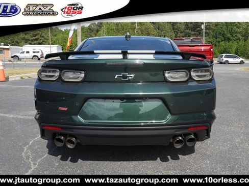 Used 2020 Chevrolet Camaro SS RWD image 8