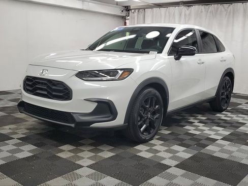 Certified 2024 Honda HR-V Sport image 3