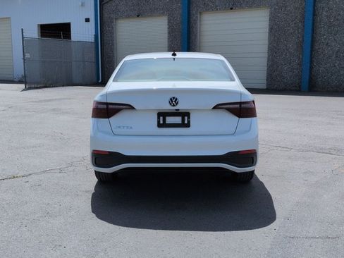 Used 2024 Volkswagen Jetta Sport FWD image 7