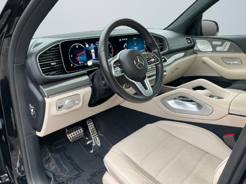 Used 2023 Mercedes-Benz GLS 450 4MATIC image 11