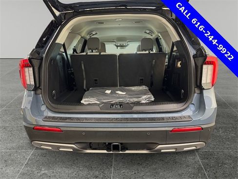 Used 2026 Ford Explorer Active w/ Active Comfort Package image 12