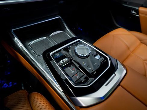 Used 2023 BMW 740i RWD image 42