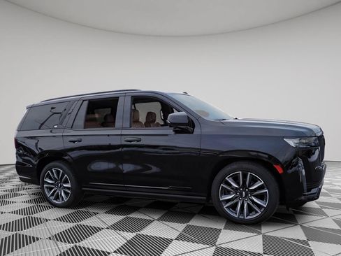 Used 2022 Cadillac Escalade Sport w/ Touring Package AWD/4WD image 8