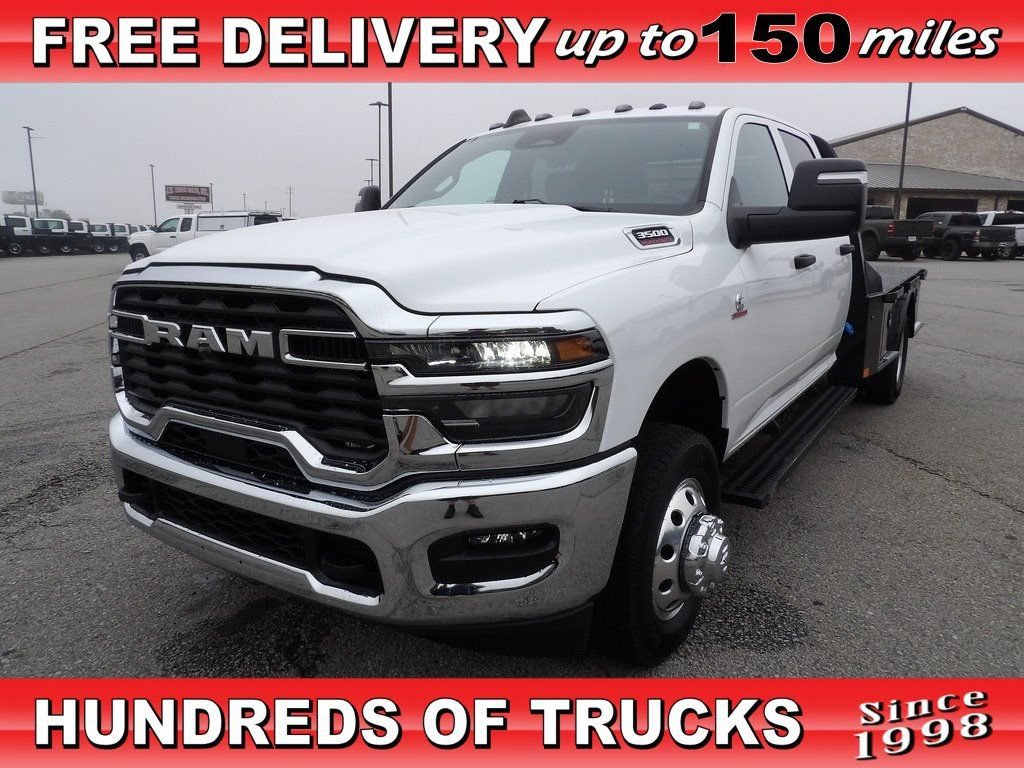 Used 2026 RAM 3500 Tradesman w/ Chrome Appearance Group AWD/4WD image 1