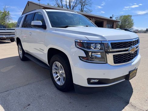 Used 2016 Chevrolet Tahoe LT w/ Luxury Package image 3