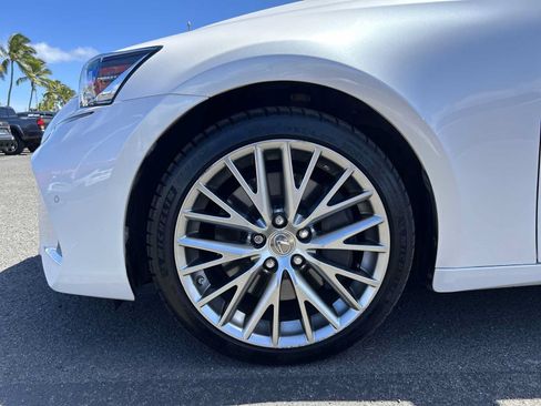 Used 2018 Lexus IS 300 RWD image 18