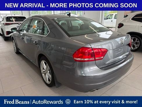 Used 2015 Volkswagen Passat TDI SE FWD image 3