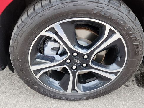 Used 2021 Ford Edge ST image 17