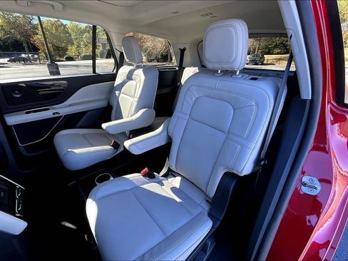 Used 2025 Lincoln Aviator Reserve w/ Jet Appearance Package image 26