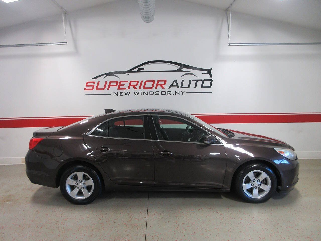 Used 2015 Chevrolet Malibu LT FWD image 5