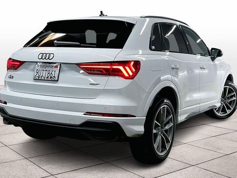 Certified 2025 Audi Q3 2.0T Premium w/ Convenience Package image 16