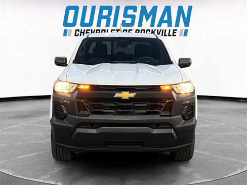 Used 2025 Chevrolet Colorado W/T w/ WT Custom Package image 8