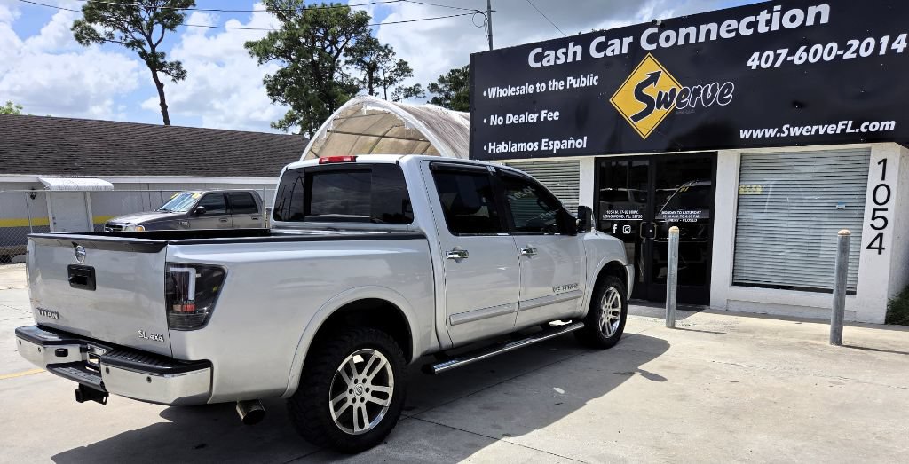 Used 2014 Nissan Titan SL AWD/4WD image 11