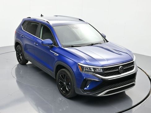Used 2023 Volkswagen Taos SE image 28