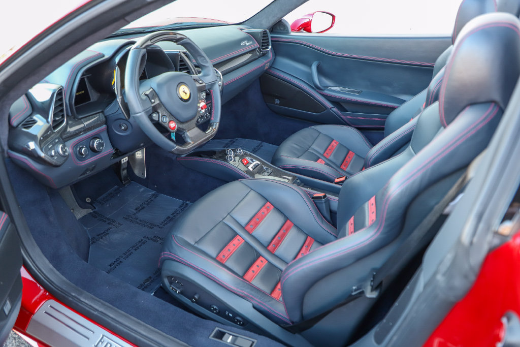 Used 2012 Ferrari 458 Spider RWD image 26