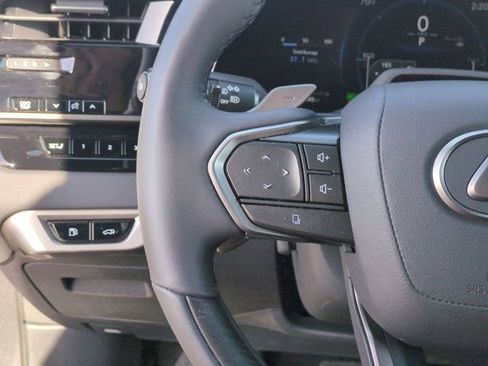 Used 2025 Lexus RX 350 w/ Convenience Package image 19