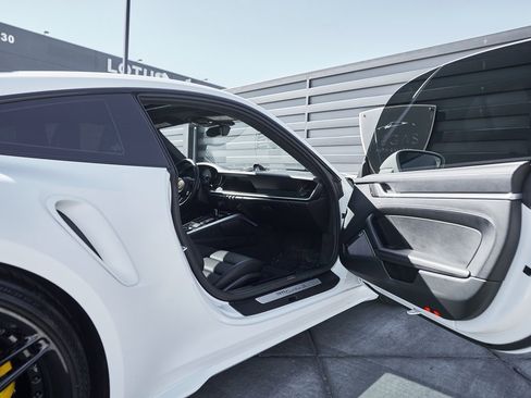 Used 2025 Porsche 911 Turbo S image 22