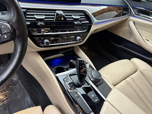 Used 2017 BMW 540i image 30