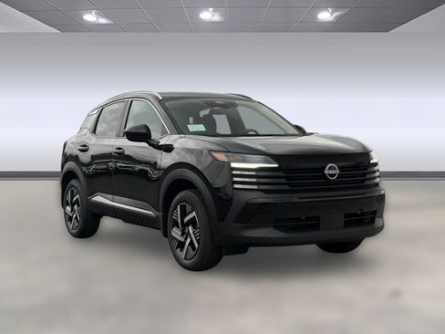 Certified 2026 Nissan Kicks SV w/ Illumination Package FWD image 10