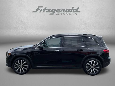 Used 2023 Mercedes-Benz GLB 250 4MATIC image 5