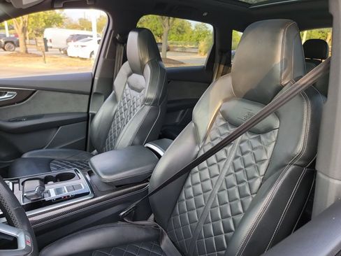 Used 2021 Audi SQ7 Premium Plus w/ Driver Assistance Package AWD/4WD image 13