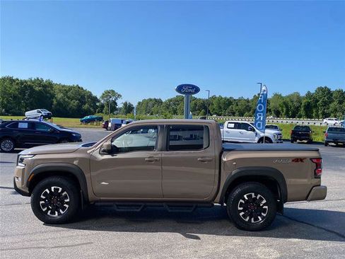 Used 2022 Nissan Frontier PRO-4X AWD/4WD image 4