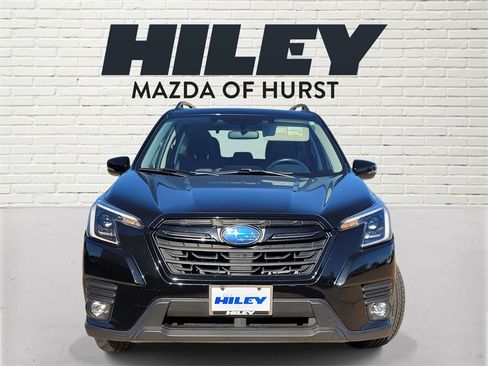 Used 2024 Subaru Forester Limited image 2