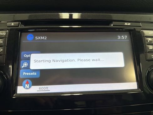 Used 2014 Nissan Rogue SL image 22