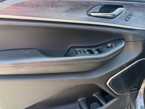 Used 2021 Jeep Grand Cherokee L Limited RWD image 10