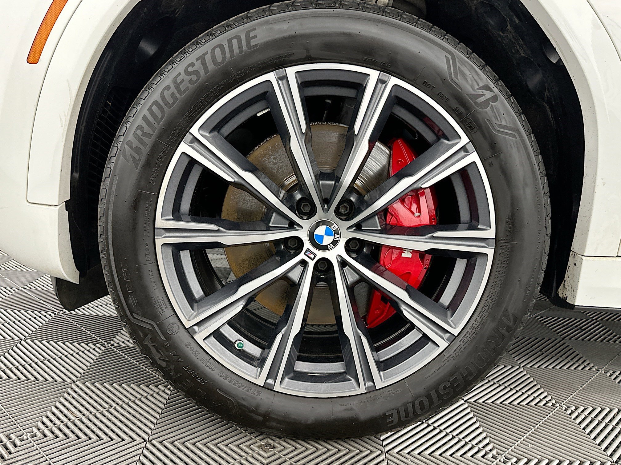Used 2024 BMW X6 xDrive40i w/ Executive Package AWD/4WD image 36