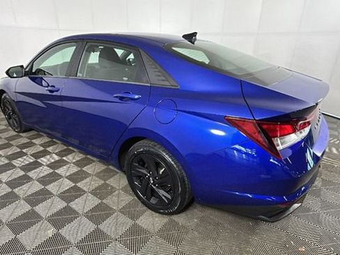 Certified 2023 Hyundai Elantra SEL w/ Cargo Package FWD image 5