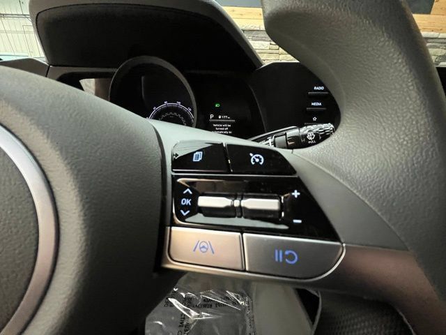 Certified 2023 Hyundai Elantra Blue FWD image 26