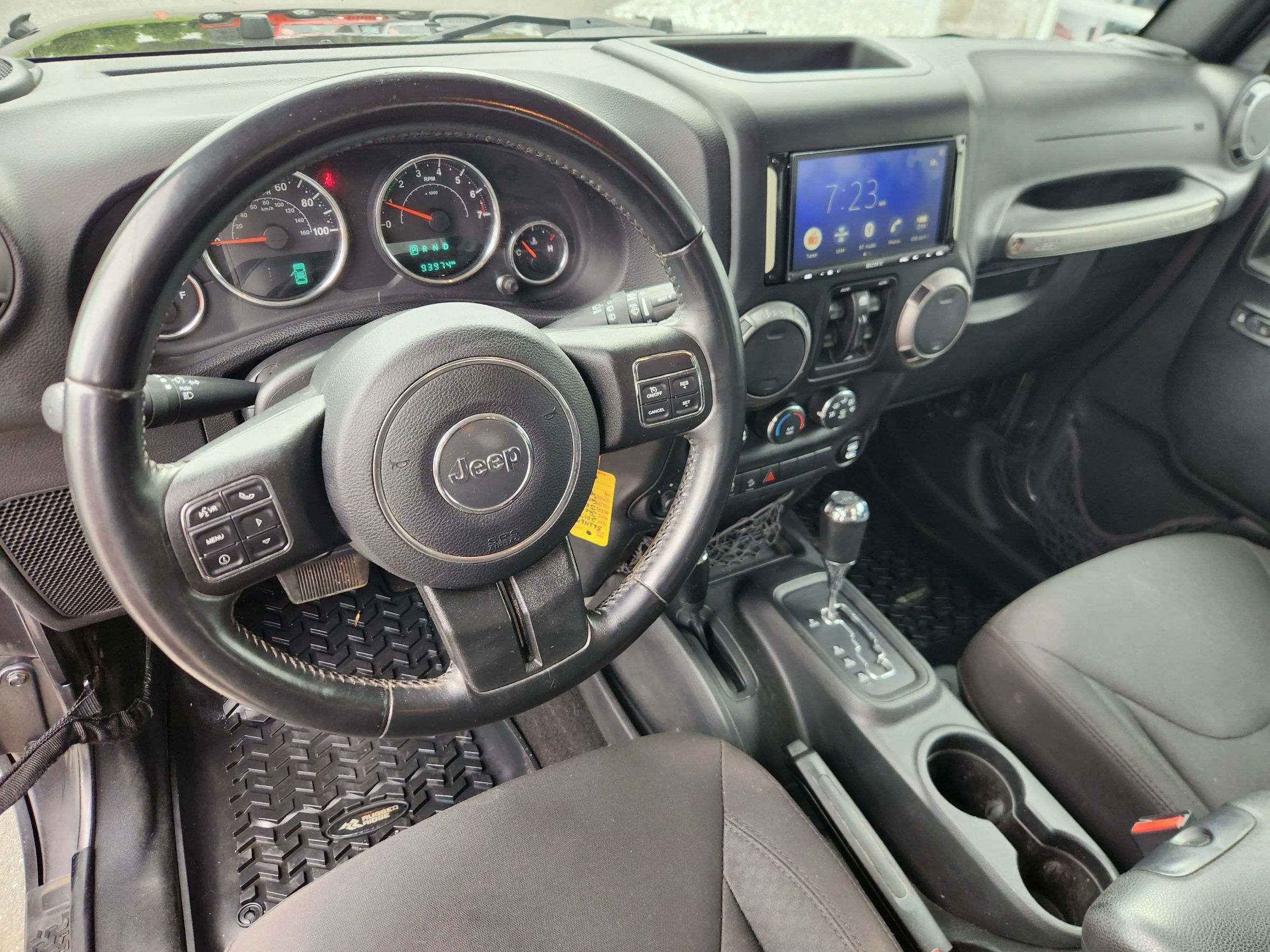 Used 2017 Jeep Wrangler Unlimited Sport w/ Quick Order Package 24S AWD/4WD image 18
