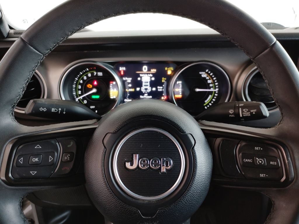 Used 2023 Jeep Wrangler Unlimited AWD/4WD image 28