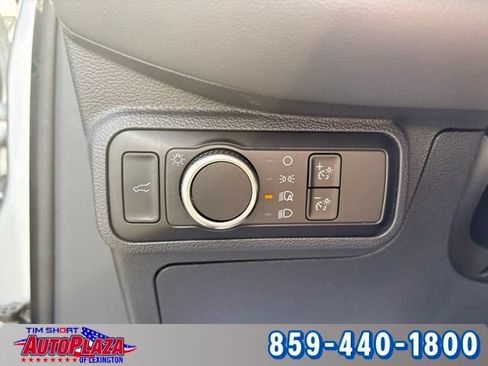 Used 2025 Ford Explorer Active AWD/4WD image 26