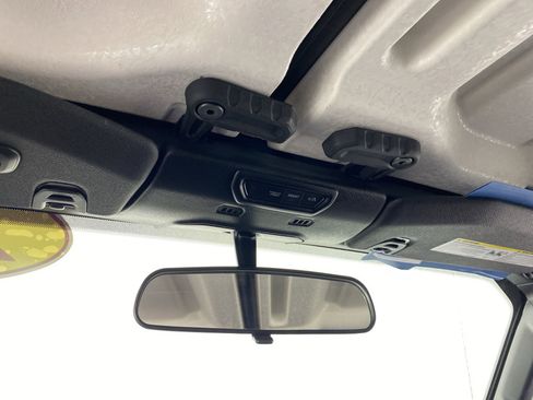 Used 2022 Jeep Gladiator Sport image 25