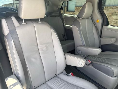 Used 2013 Toyota Sienna Limited w/ Premium Pkg AWD/4WD image 47