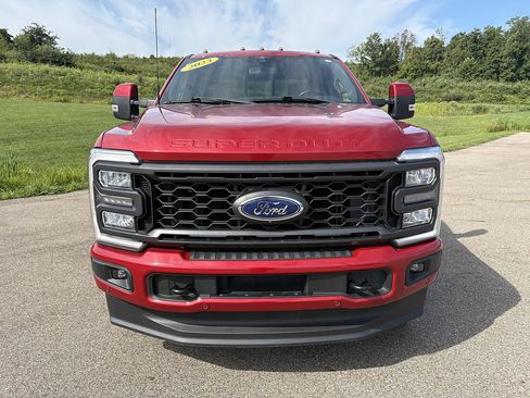 Used 2023 Ford F250 Lariat w/ Sport Appearance Package AWD/4WD image 7