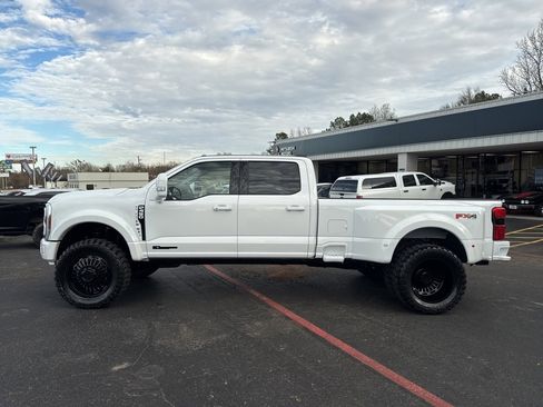 Used 2026 Ford F450 Lariat w/ FX4 Off-Road Package image 14