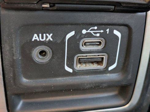 Certified 2021 Jeep Gladiator Sport image 18