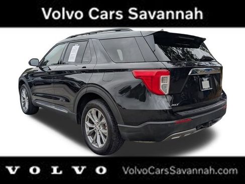 Used 2022 Ford Explorer XLT w/ Equipment Group 202A image 7