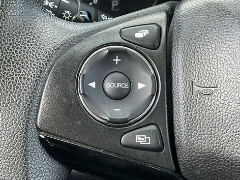 Used 2017 Honda HR-V EX image 16